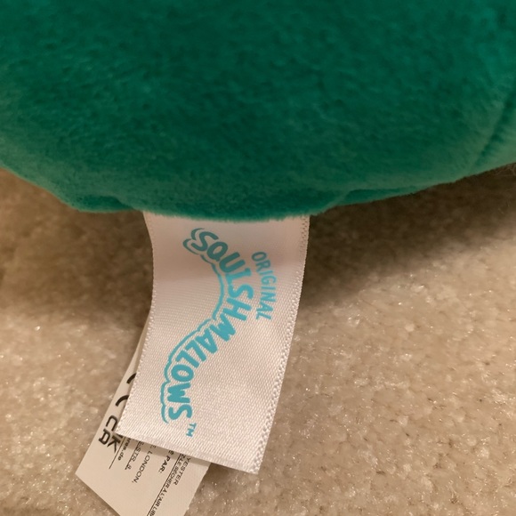 Squishmallow- 8” Carol the Christmas tree - Picture 3 of 5